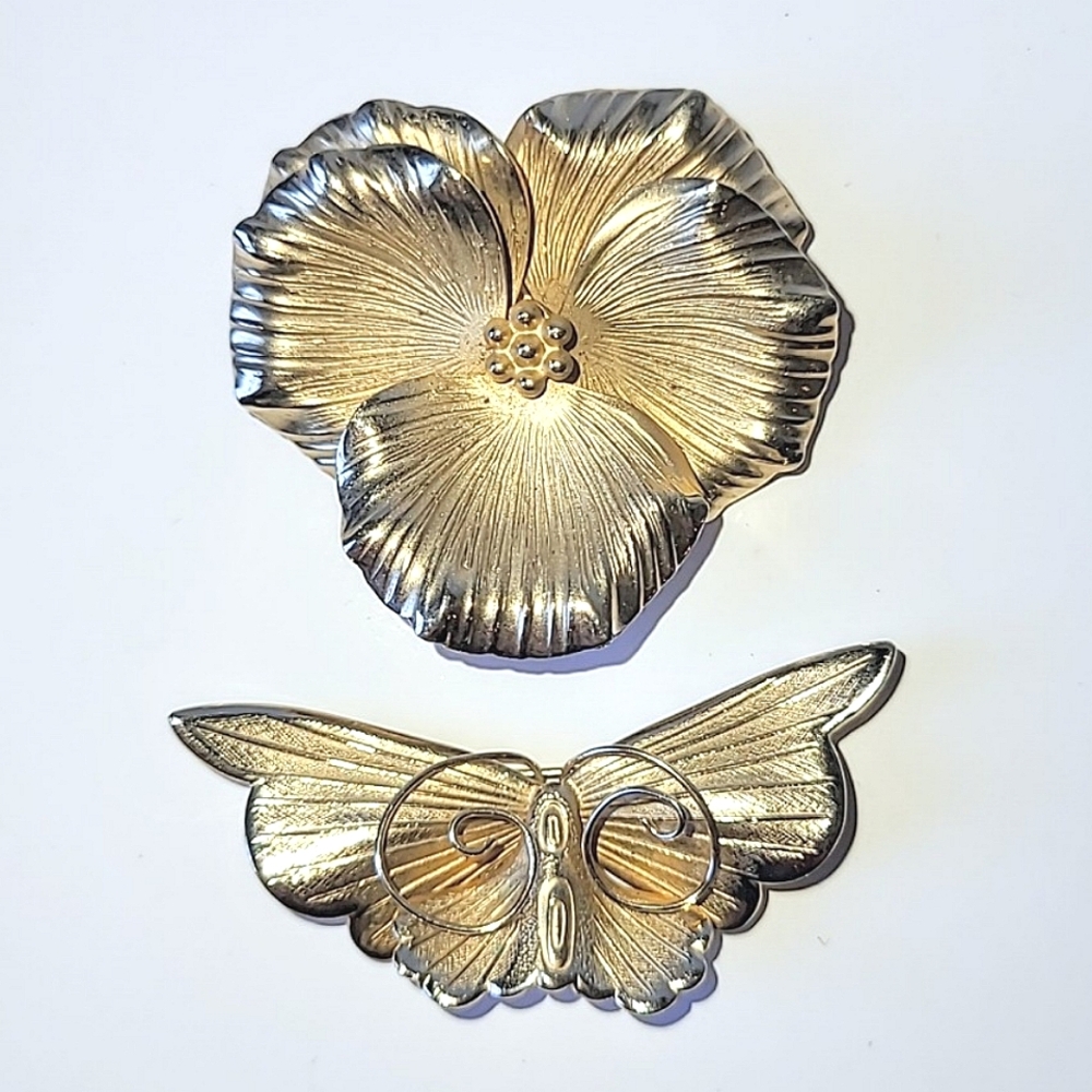GIOVANNI BROOCHES - PANSY FLOWER & BUTTERFLY GOLDTONE